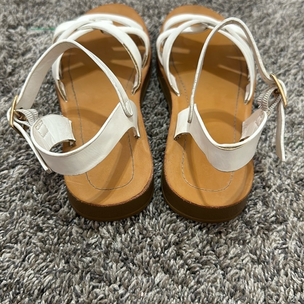 white Soda sandals Girls size 3 - Picture 3 of 5